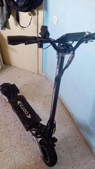 Patinete OODT Nuevo con Cargador