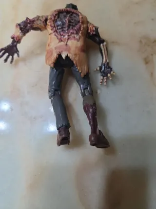 Figura Toy Biz Resident Evil Zombie