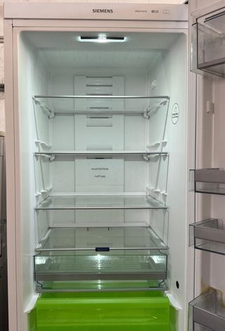 FRIGORÍFICO COMBI NO FROST MARCA SIEMENS