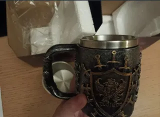 Jarra Medieval Decorativa Escudo y Espadas
