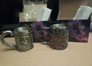 Jarra Medieval Decorativa Escudo y Espadas