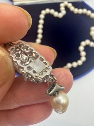 Collana Perle Akoya Oro Bianco 18kt Diamanti