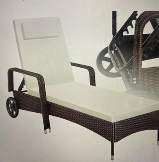 Lote 4 tumbonas ratán con ruedas