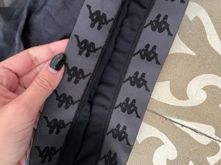 Top deportivo Kappa x Tezenis negro