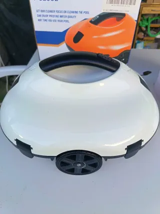 Limpiafondos Piscina Robótico Inalámbrico PC2332