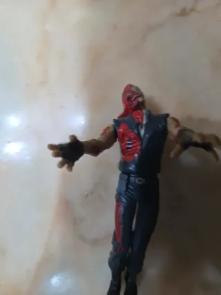 Figura Toy Biz Resident Evil Zombie 2