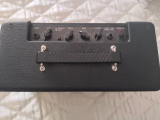 Amplificador VOX con altavoz Celestion