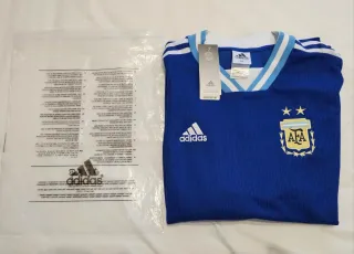 Camiseta Retro Argentina Adidas azul over size