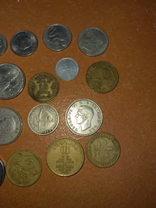 Monedas antiguas de varios países