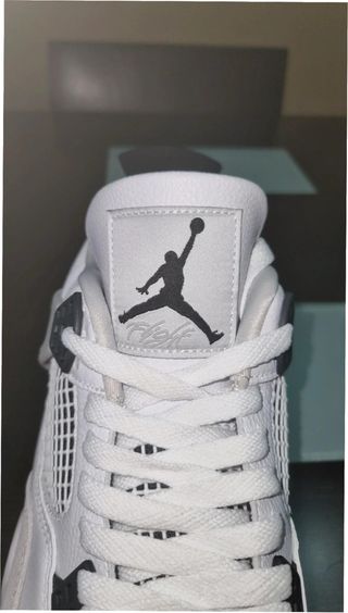 Air Jordan 4 Retro Military Black Talla 42