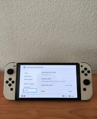 Nintendo Switch OLED  + funda. PERFECTO ESTADO