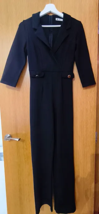 Mono largo negro mujer