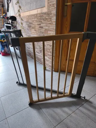 Puerta de seguridad para bebés/mascotas