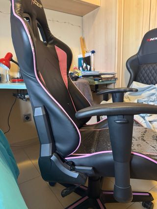 Silla Gamer DXRacer Negra y Rosa