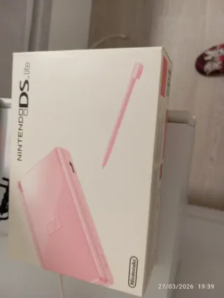 Nintendo DS Lite Rosa + Juego Dogz