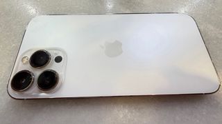 iPhone 13 Pro Max 128Gb blanco/plata  Bateria 84%