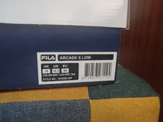 Zapatillas Fila Beige y Blancas Unisex