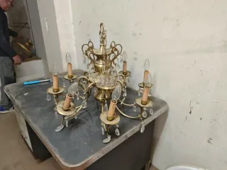 Lámpara de techo antigua dorada