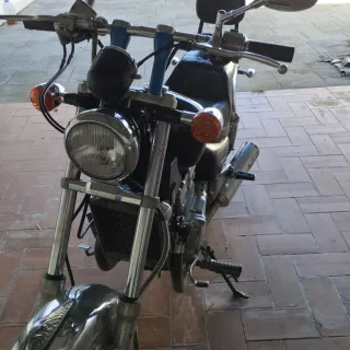 Kawasaki Vulcan 500 Negra