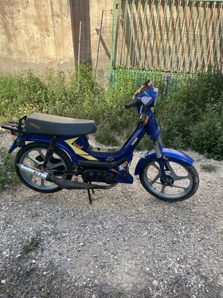 Derbi Variant Azul