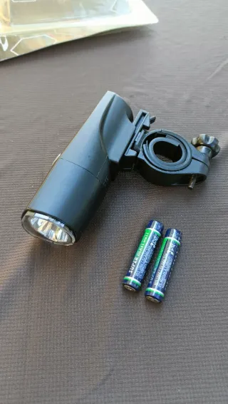 Luce LED frontale per bici