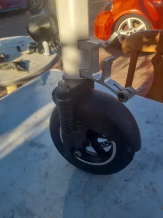 Delantera Patinete Eléctrico