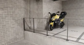 Parking Moto Grande - La Sínia (Martorell)