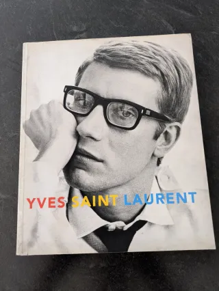 Yves Saint Laurent, Retrospectiva (Spanish Edit...