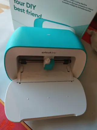 Cricut Joy Macchina da Taglio Intelligente Compatta