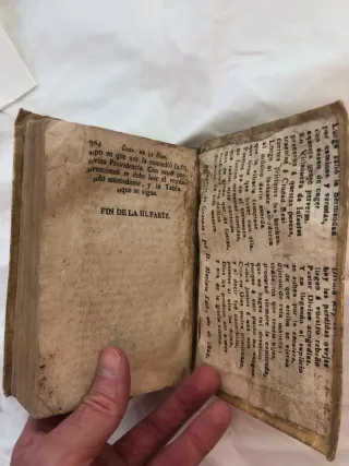 Libro antiguo siglo XVIII