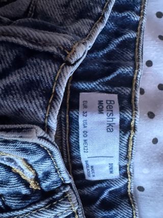 Tejanos Bershka rotos azules