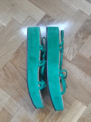 Sandalias Bimba y Lola Verdes.