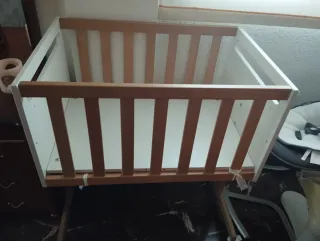 Minicuna con ruedas