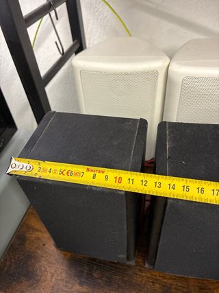 Pareja de altavoces negros