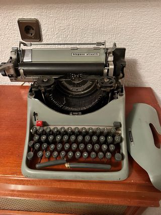 Máquina de escribir Olivetti Lexicon 80 Vintage