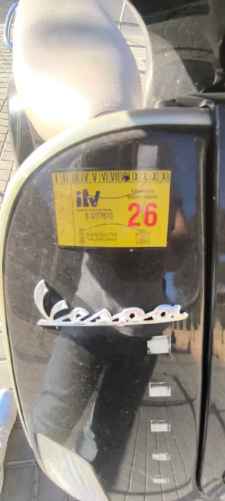 Vespa LX50 Negra Automática