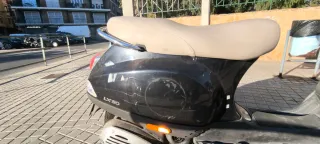 Vespa LX50 Negra Automática