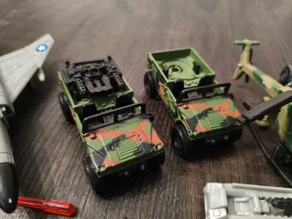 Matchbox Military Series Veicoli e Figure