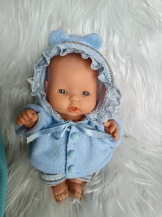 Precioso Muñeco Bebé de Berbesa con Saquito