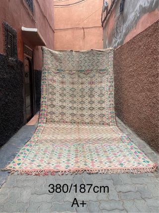 Ampio catalogo di tappeti berberi