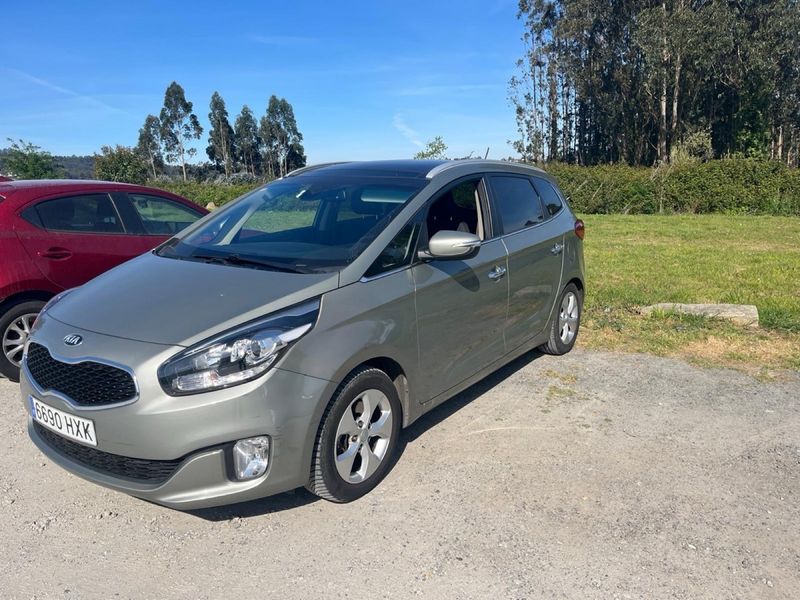 KIA Carens ecodynamics - foto 1