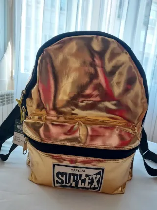 Mochila Suplex Dorada Mujer