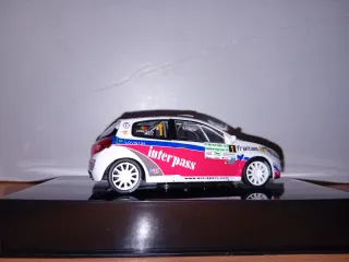 Renault Clio R3 Rally Villaverde 2010 1/43 A.Lopes
