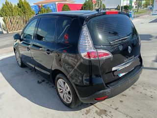 Renault Scenic 2012