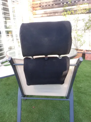 Reposacabezas coche clásico negro