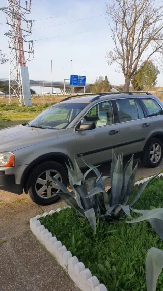 Volvo XC90 2003