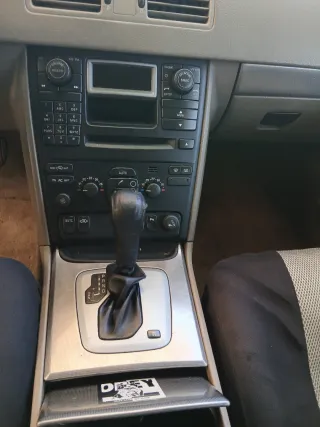 Volvo XC90 2003