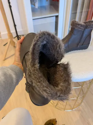 Dos Botines color marrón