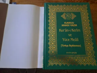 "Kur'an-ı Kerim ve Yüce Meâli" (El Sagrado Corán)