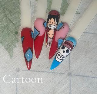 Uñas, maquina de coser y peinados